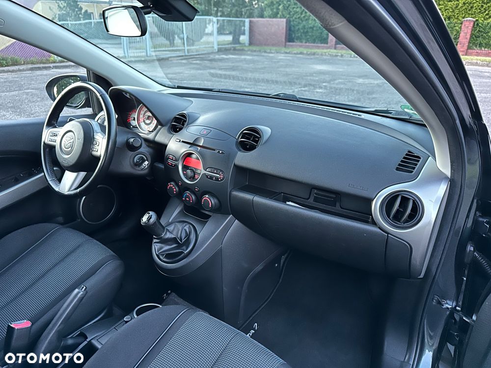 Mazda 2 1.5 Sport - 24