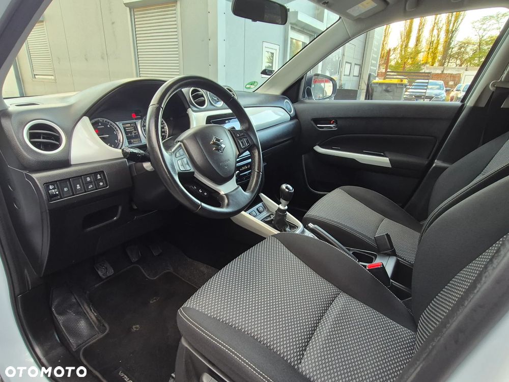Suzuki Vitara 1.6 DDiS (4x4) Allgrip Comfort+ - 25