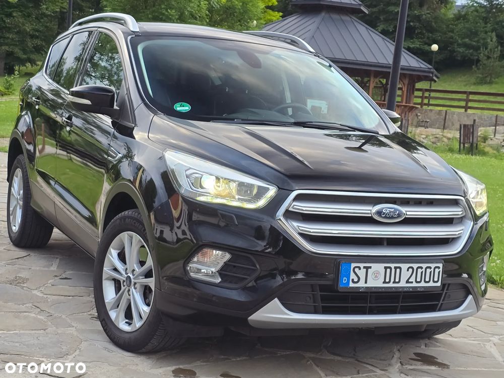 Ford Kuga 2.0 TDCi 2x4 Titanium - 3