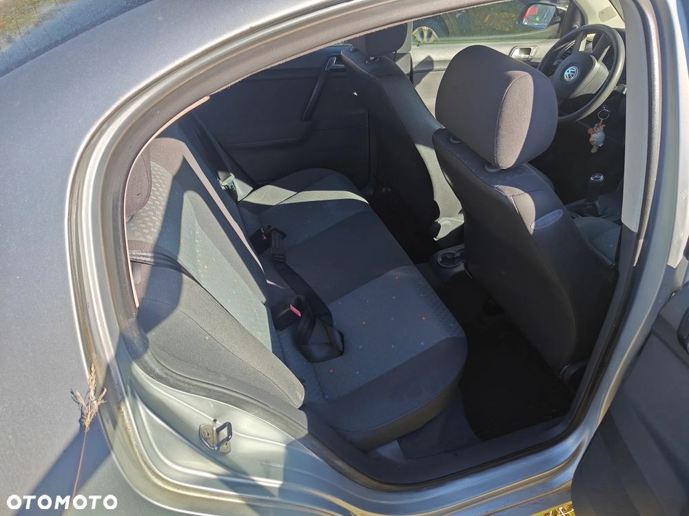 Volkswagen Polo 1.2 Comfortline - 26
