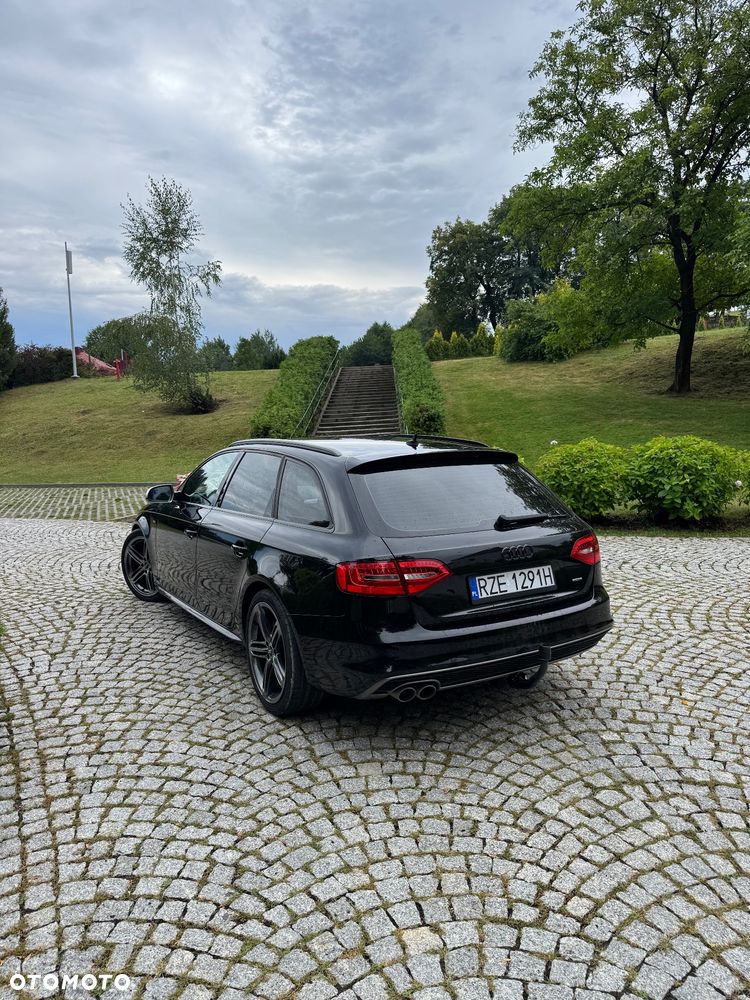 Audi A4 Avant 3.0 TDI clean diesel Quattro S tronic - 4
