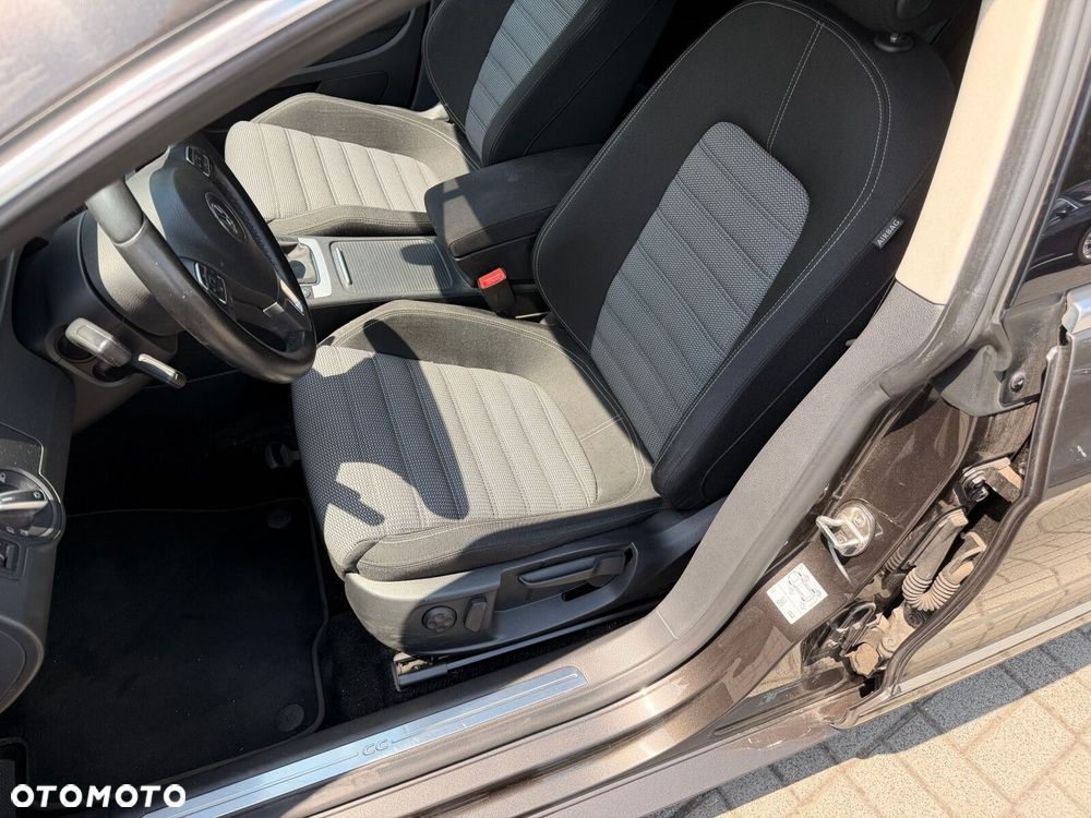 Volkswagen CC 1.4 TSI BMT - 11