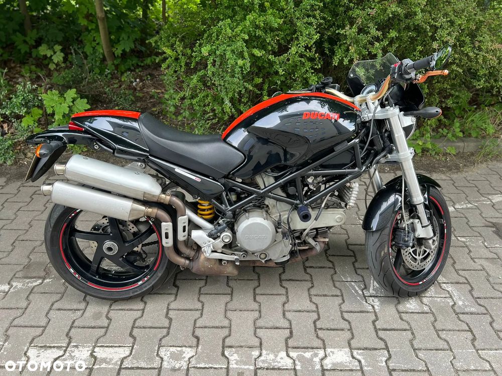 Ducati Monster - 11