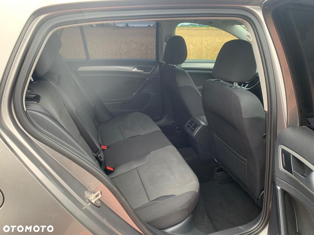 Volkswagen Golf 1.6 BlueTDI Comfortline - 34