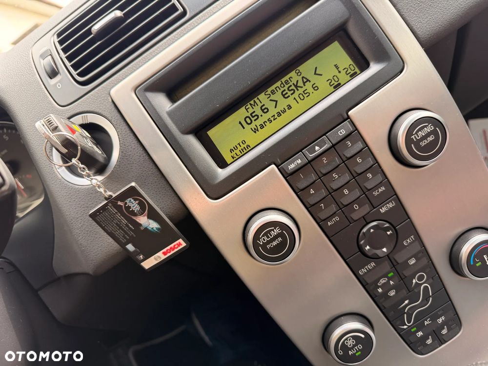 Volvo C70 2.4i Momentum - 21