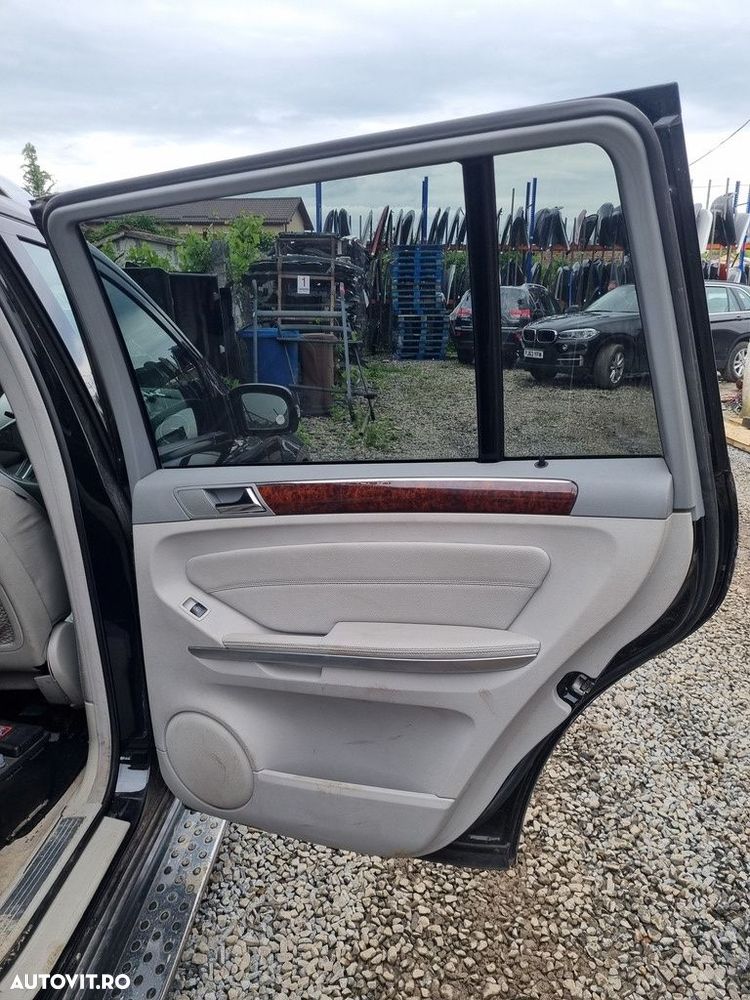 Usa Dreapta Spate Mercedes GL X164 2006 - 2008 SUV 4 Usi Obsidian Black Metallic C197 ... - 2