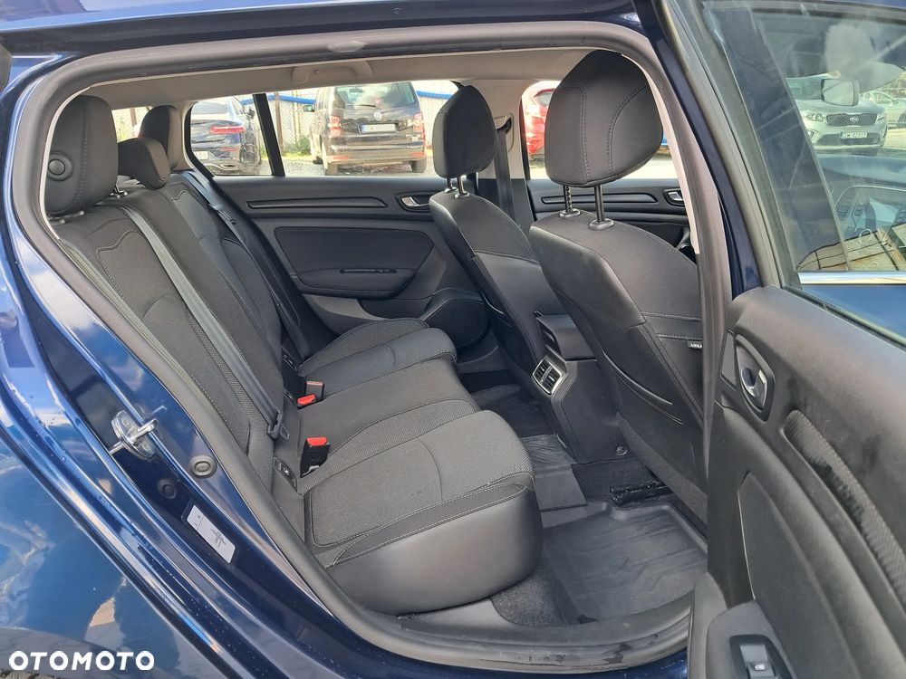 Renault Megane 1.5 Blue dCi Business - 12