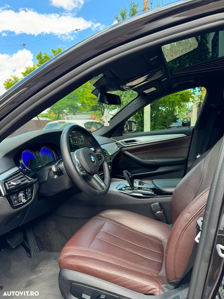BMW Seria 5 540i AT - 11