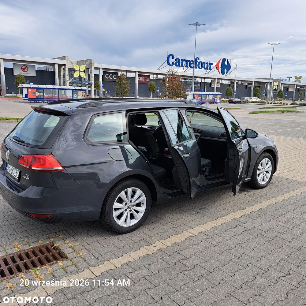 Volkswagen Golf 1.6 TDI BMT Comfortline - 24
