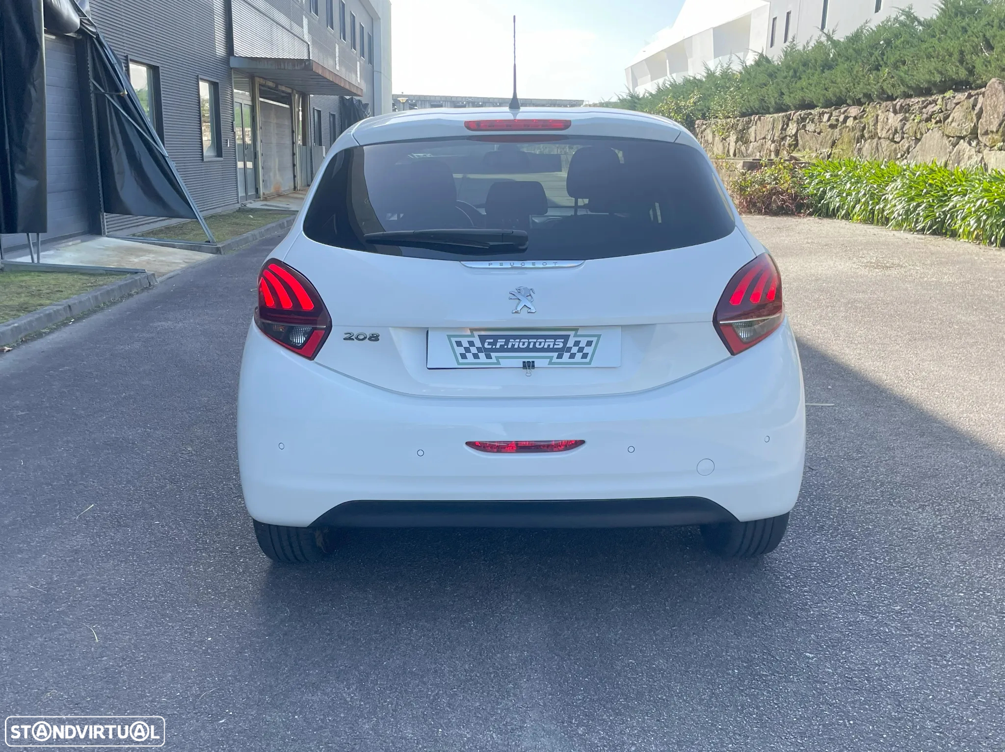 Peugeot 208 1.5 BlueHDi Signature - 8