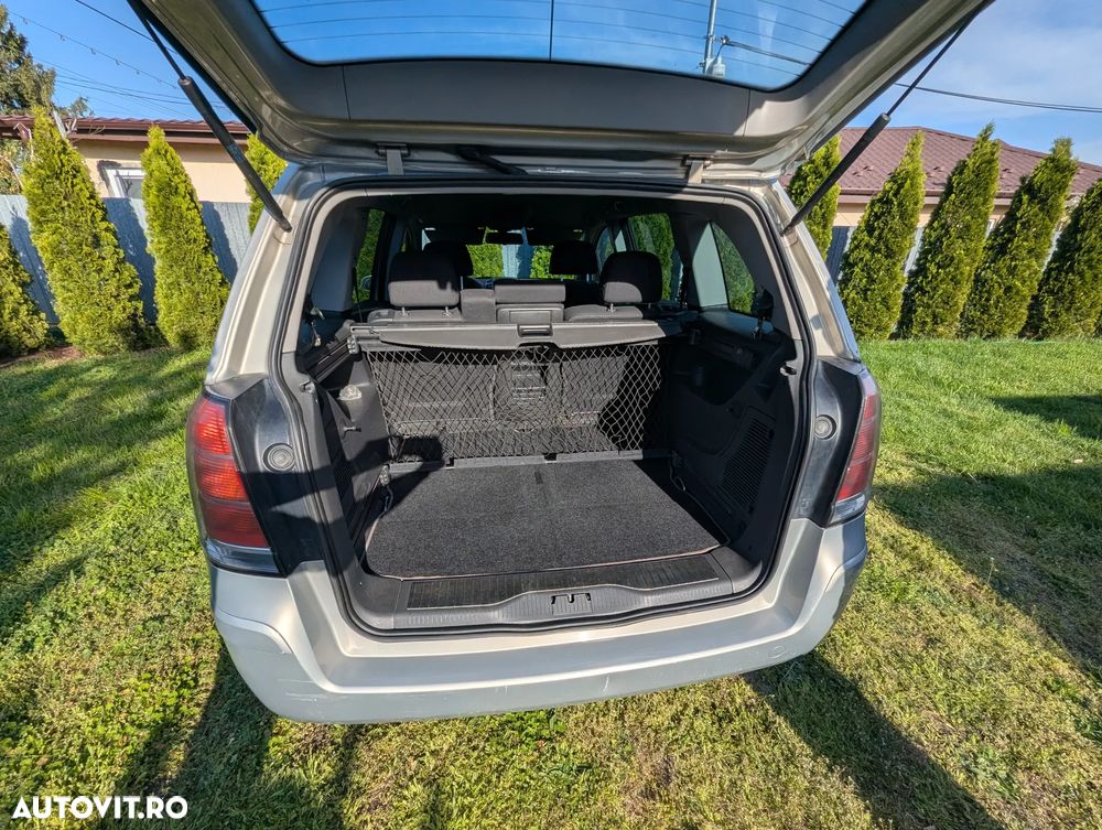 Opel Zafira 1.6i Enjoy - 10