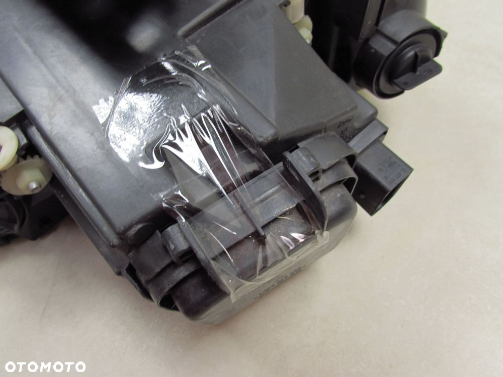 AUDI A3 8P SPORTBACK 5D 08-09 LAMPA PRZOD PRAWA 8P0941004L UK - 6