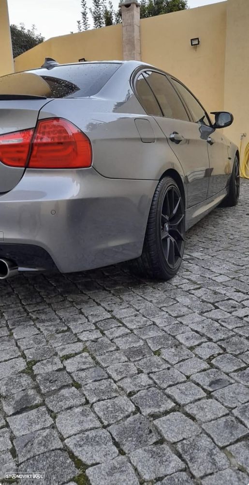 BMW 318 d Pack M - 3