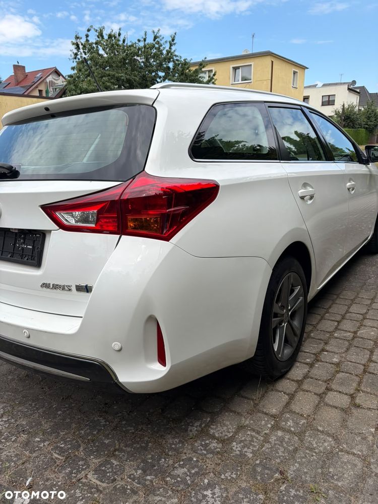 Toyota Auris - 4