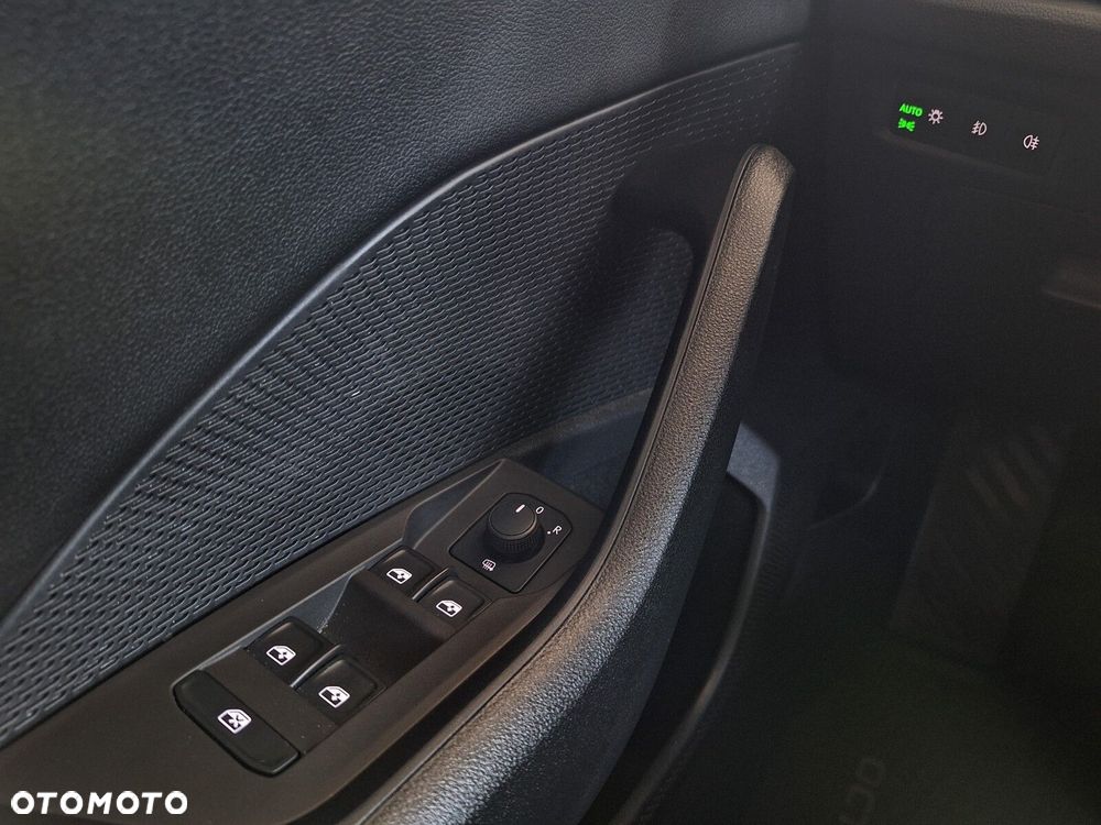 Skoda Octavia 2.0 TDI Ambition - 38