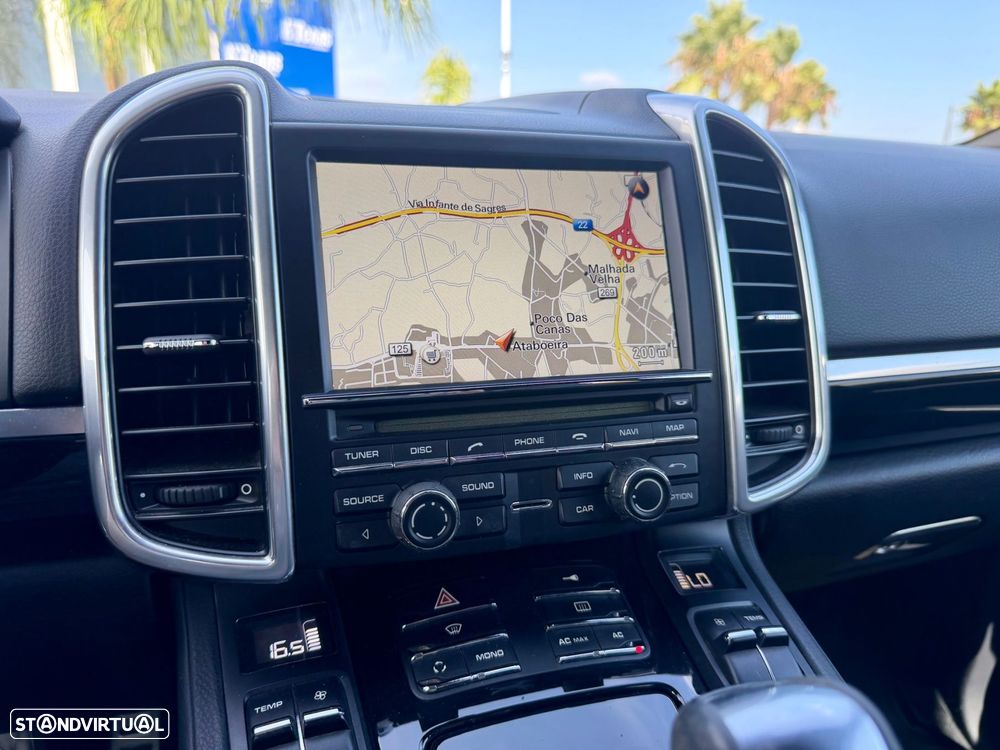 Porsche Cayenne S - 9