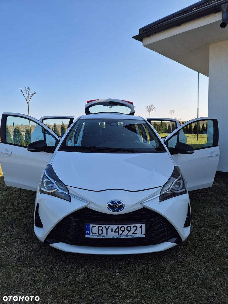 Toyota Yaris Hybrid 100 Active EU6 - 18