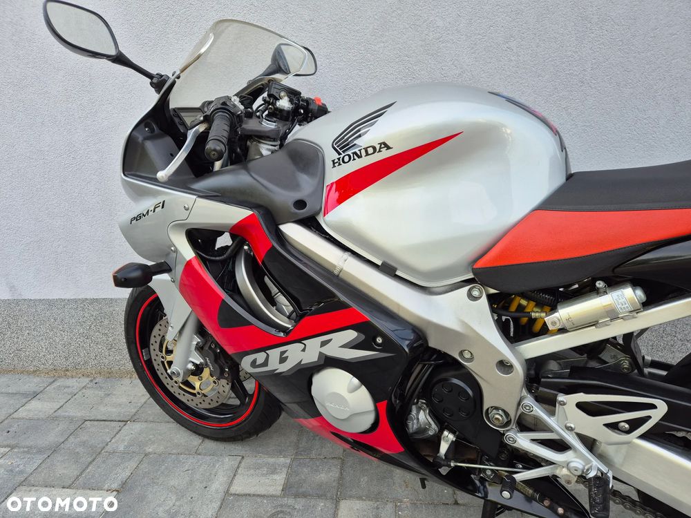 Honda CBR - 15