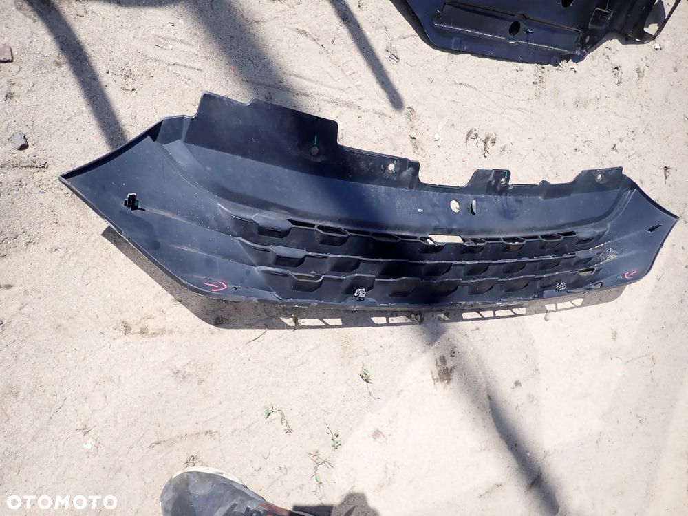 IVECO DAILY GRILL ATRAPA - 4