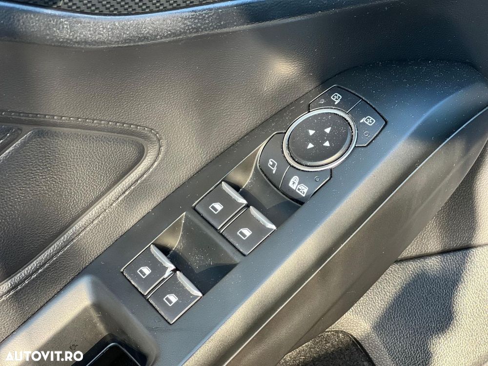 Ford Focus 1.5 EcoBoost ST-Line - 9