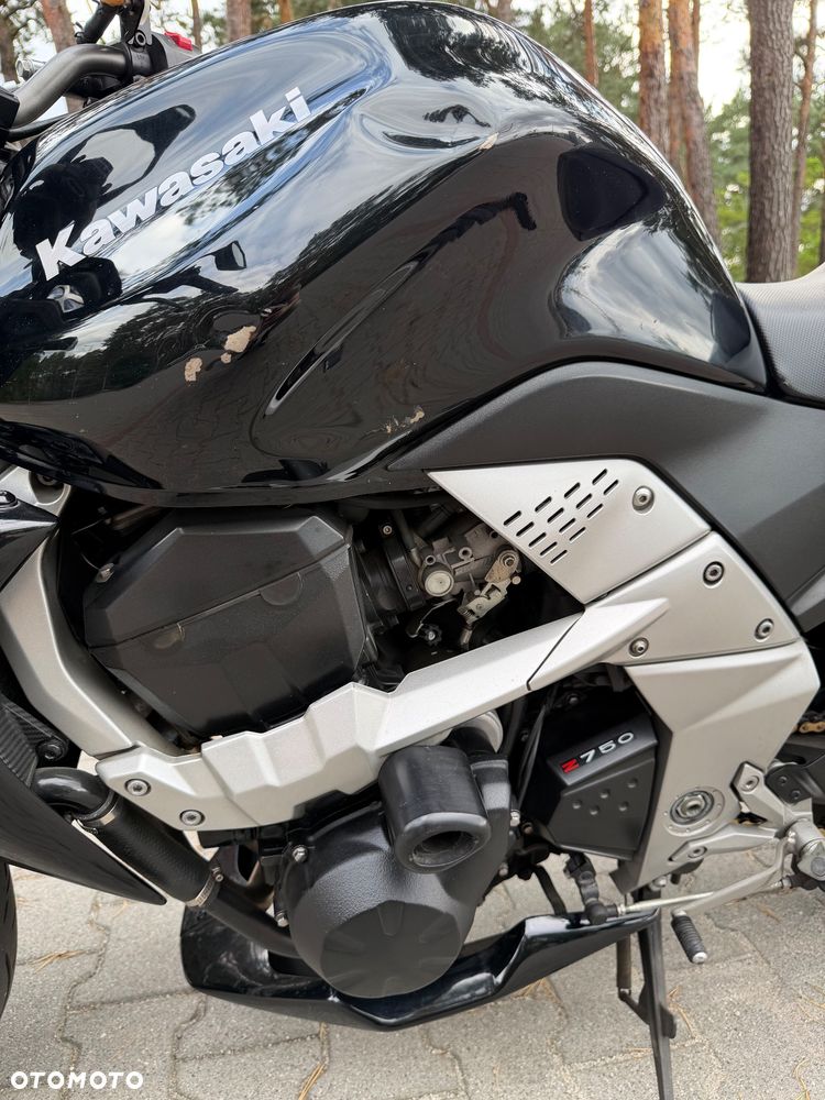 Kawasaki ZR - 21