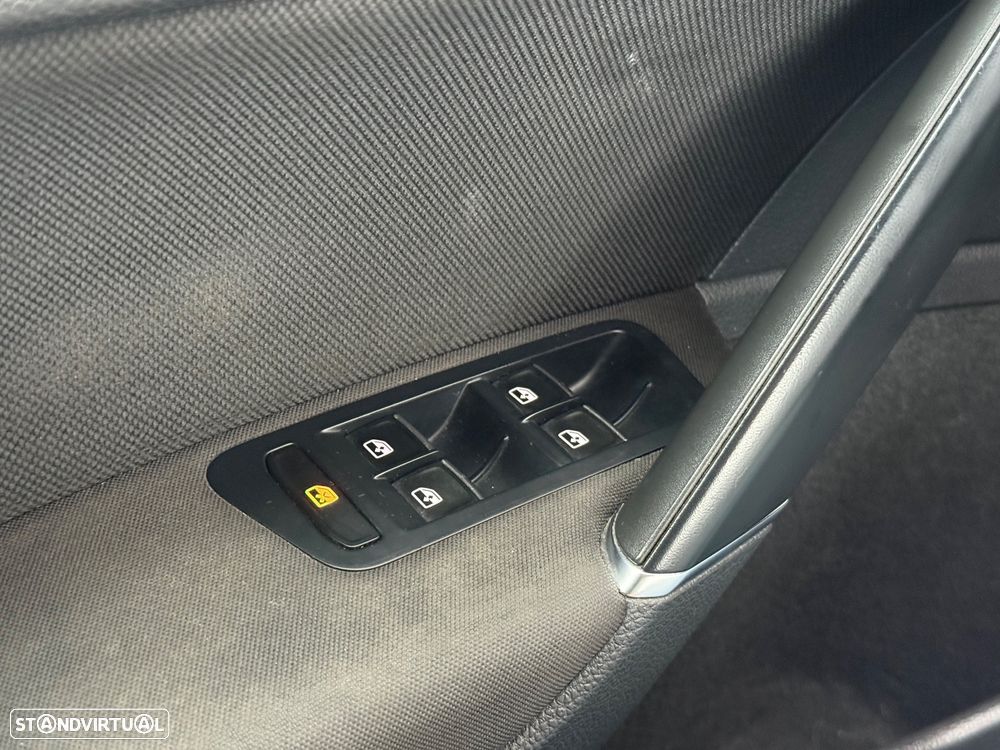 VW Golf 2.0 TDi GTD DSG - 26