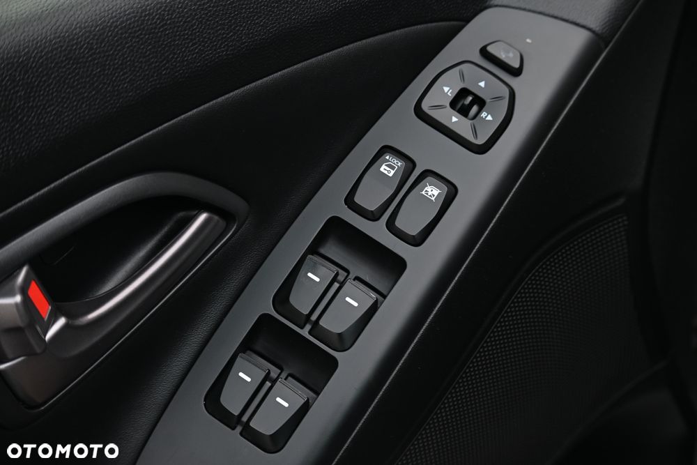 Hyundai ix35 1.7 CRDi 2WD Trend - 21