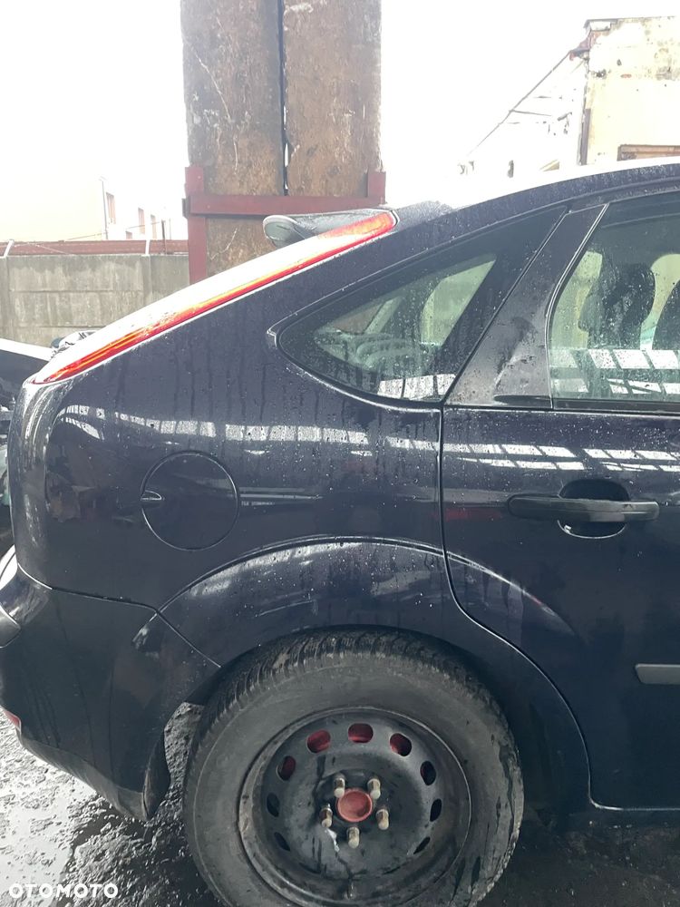 BLOTNIK TYL CWIARTKA V3 FORD FOCUS MK II HB - 1