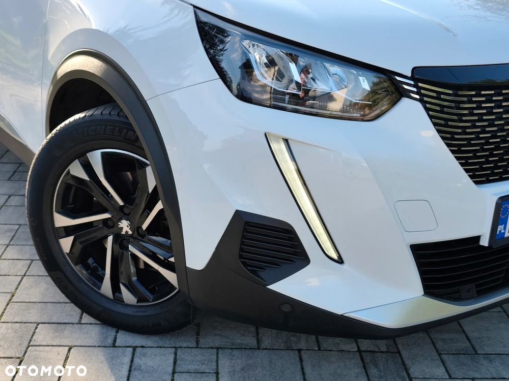 Peugeot 2008 1.5 BlueHDi Allure S&S EAT8 - 16