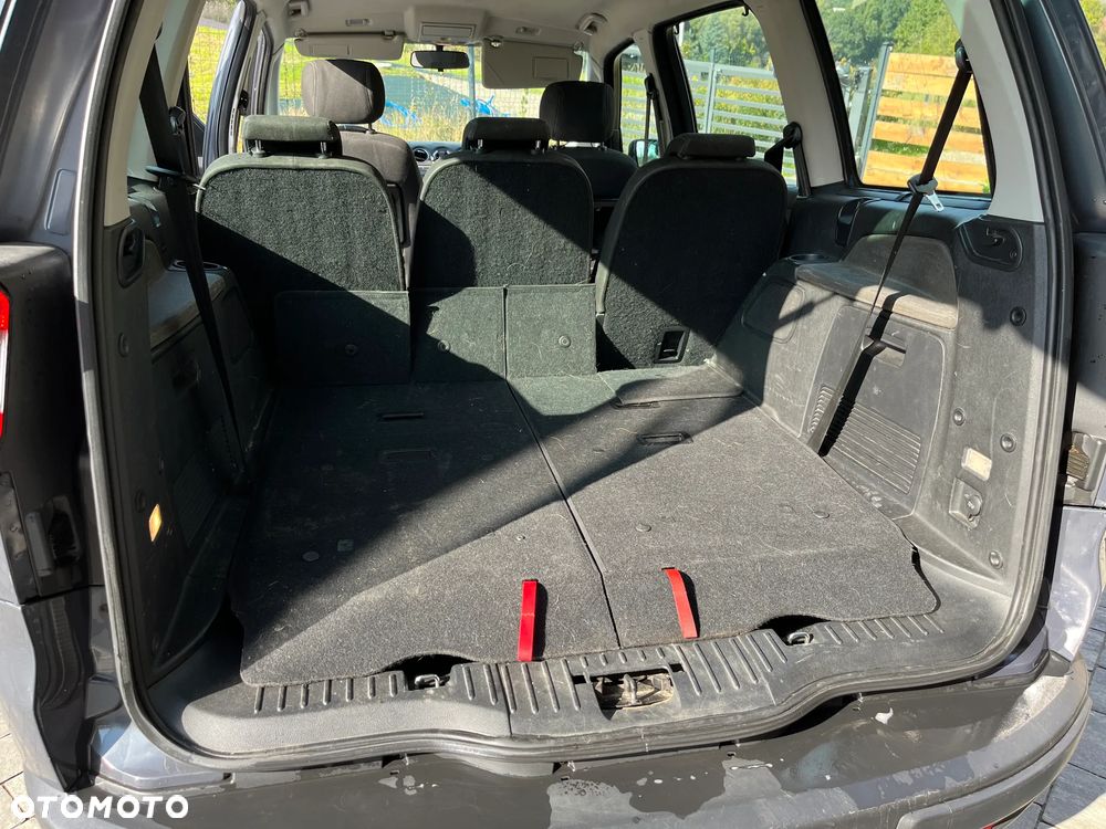 Ford Galaxy 2.0 TDCi Trend - 13