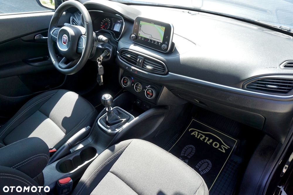 Fiat Tipo 1.4 16v Lounge EU6d - 35