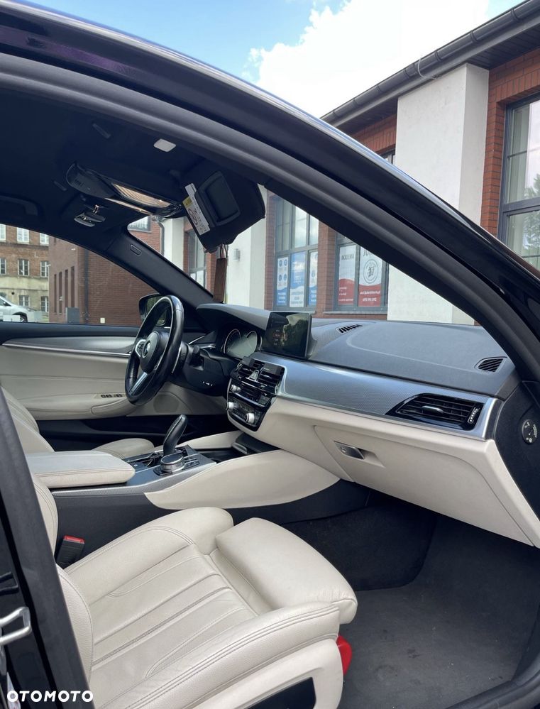 BMW Seria 5 530i xDrive GPF M Sport sport - 6