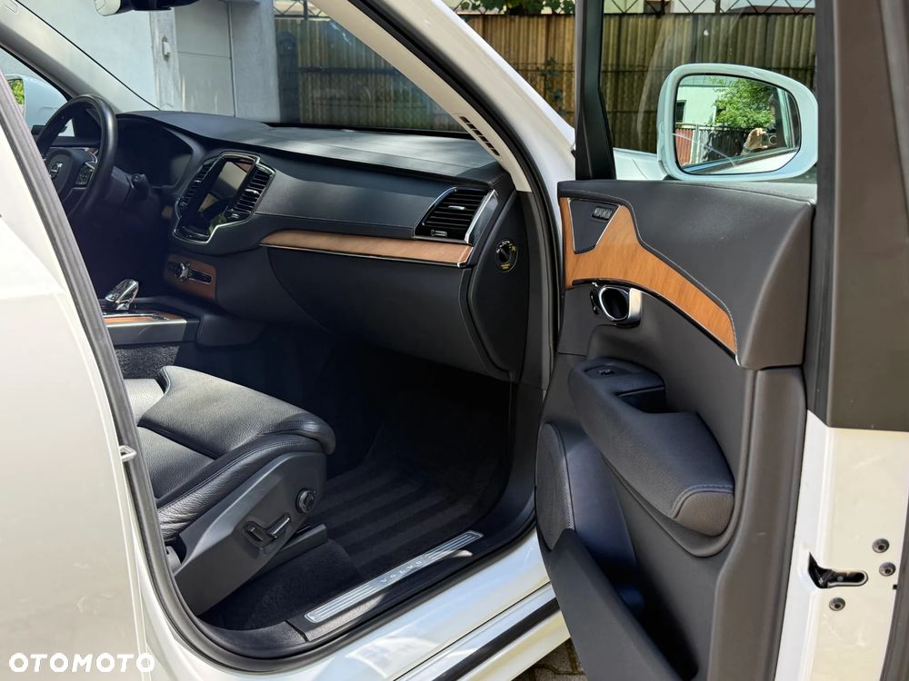 Volvo XC 90 B5 D AWD Inscription - 20
