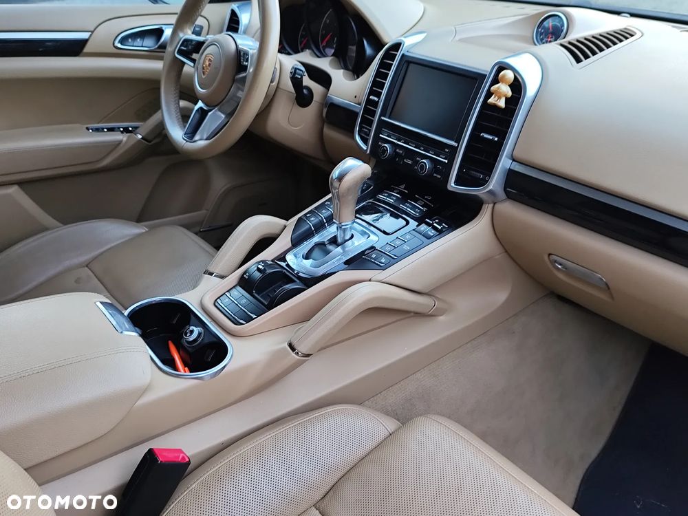 Porsche Cayenne Tiptronic S - 14