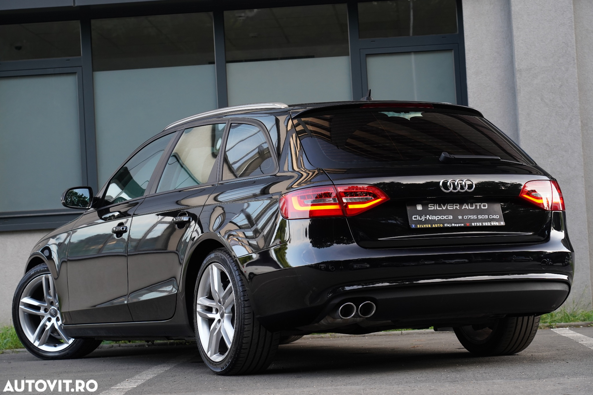 Audi A4 Avant 40 TDI S tronic S line - 19
