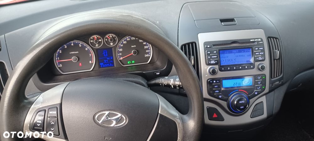 Hyundai i30 1.6 Comfort - 14