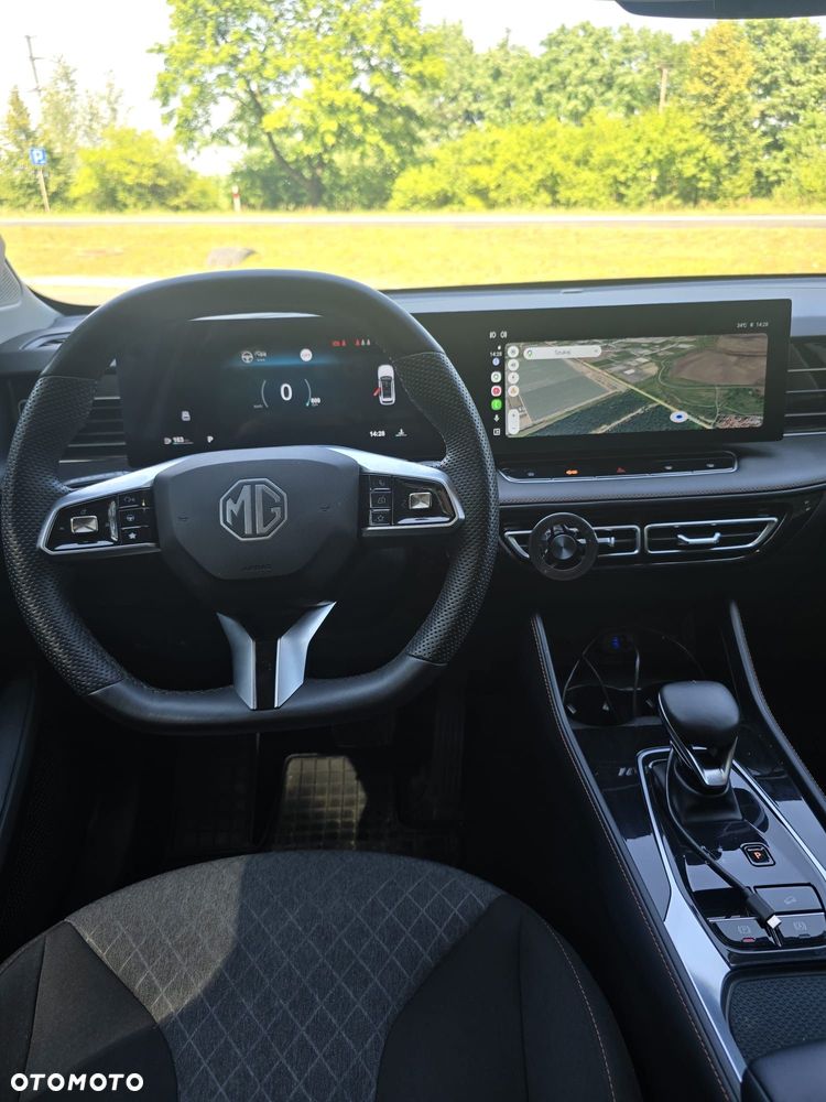 MG HS 1.5 T-GDI Excite DCT - 7