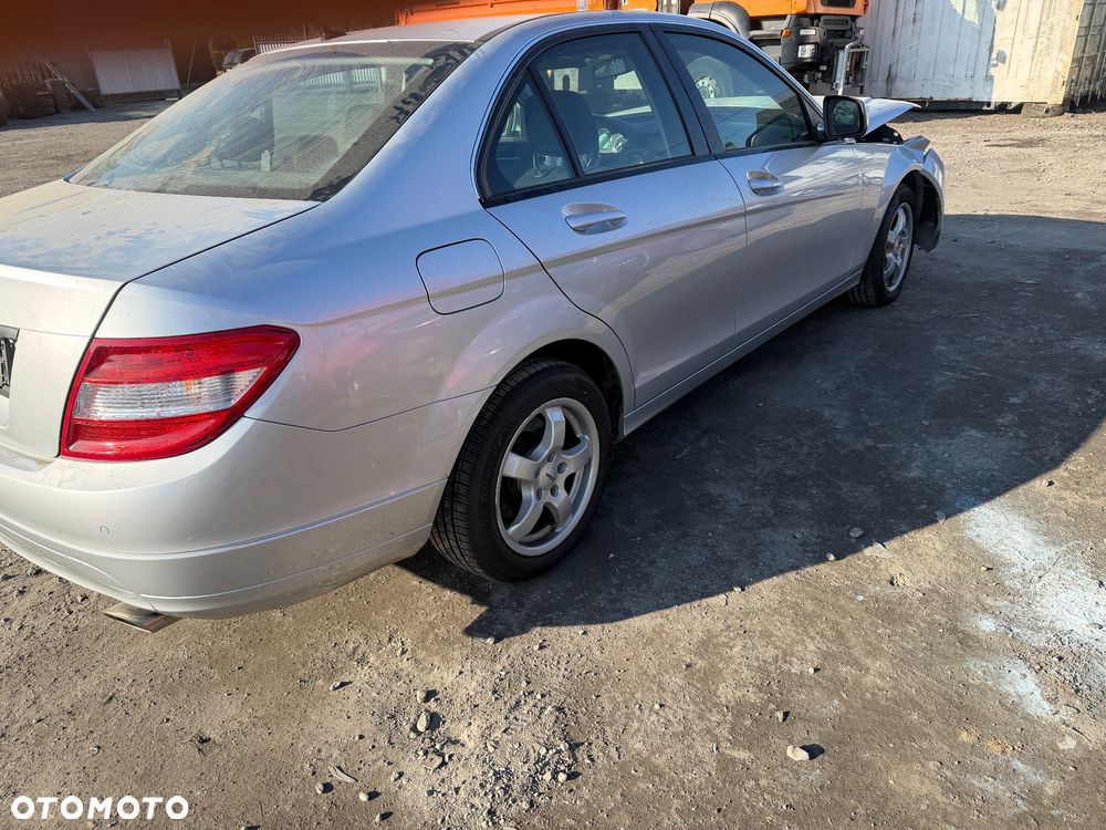 Mercedes-Benz Klasa C 230 7G-TRONIC - 6