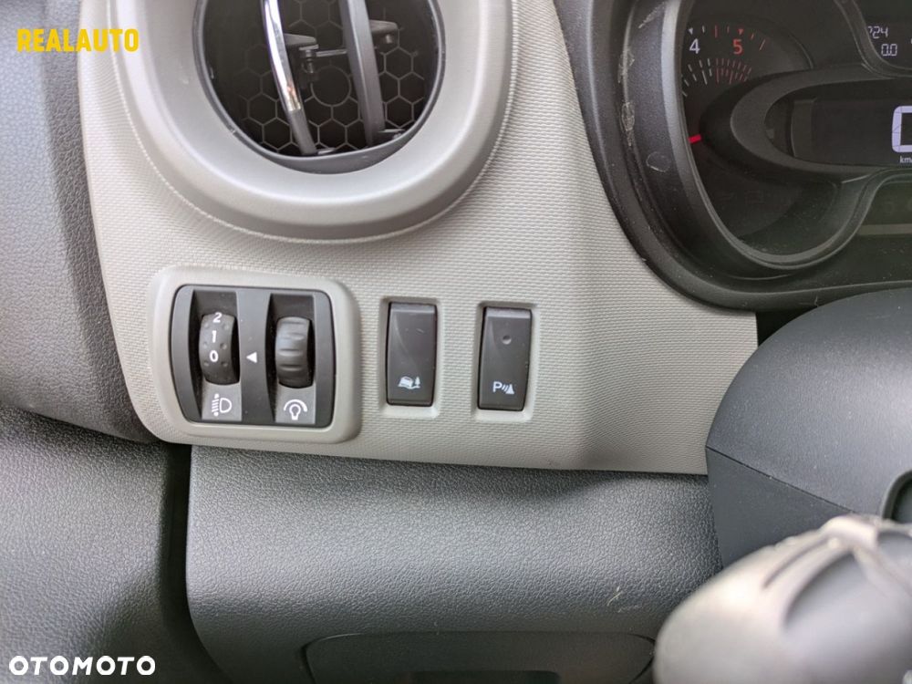 Renault Trafic - 10