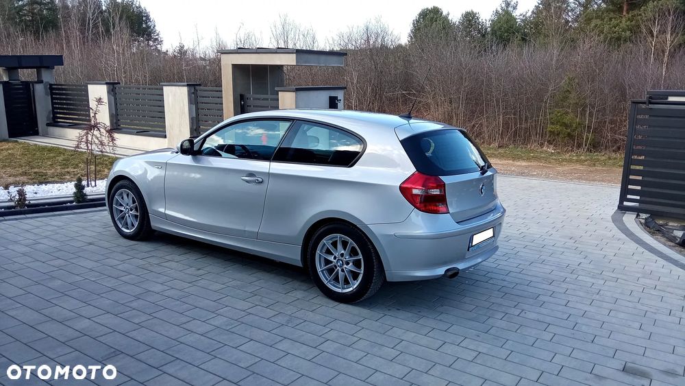 BMW Seria 1 116d - 6