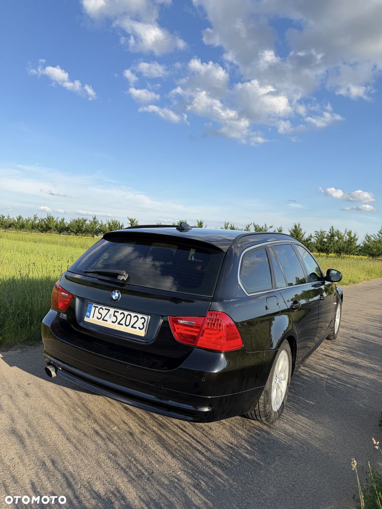 BMW E91 Touring 2010 photo 3