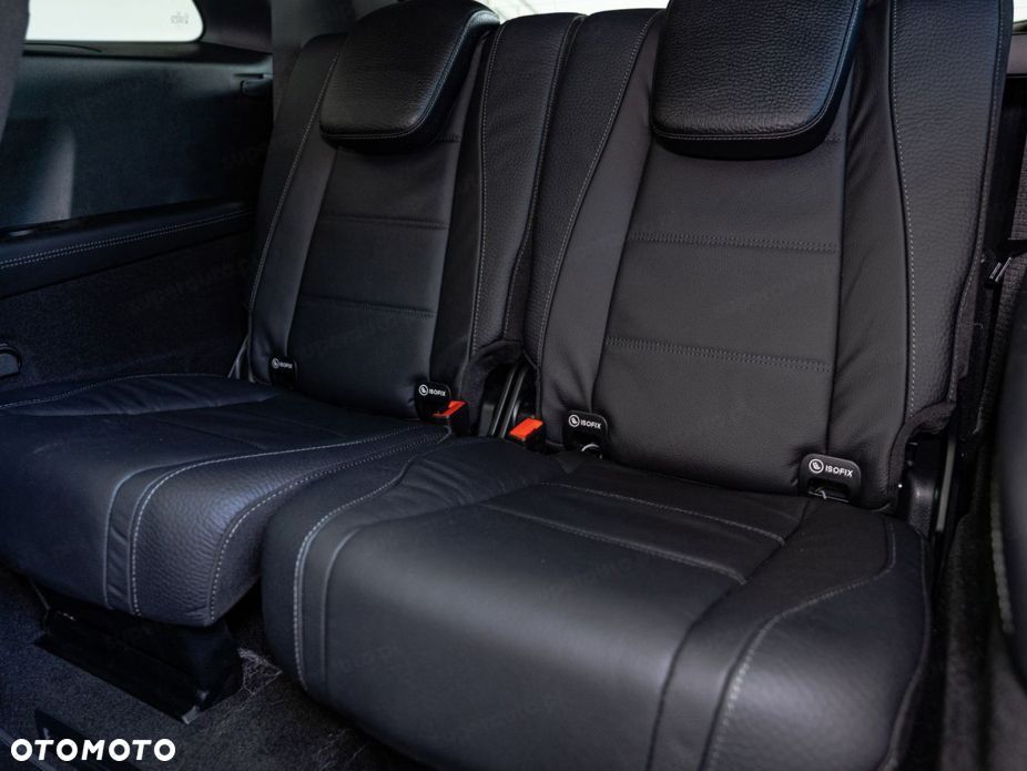 Mercedes-Benz GLS - 14