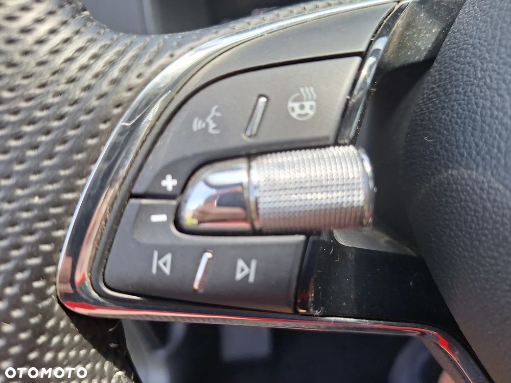 Skoda Karoq 1.5 TSI ACT Sportline - 8
