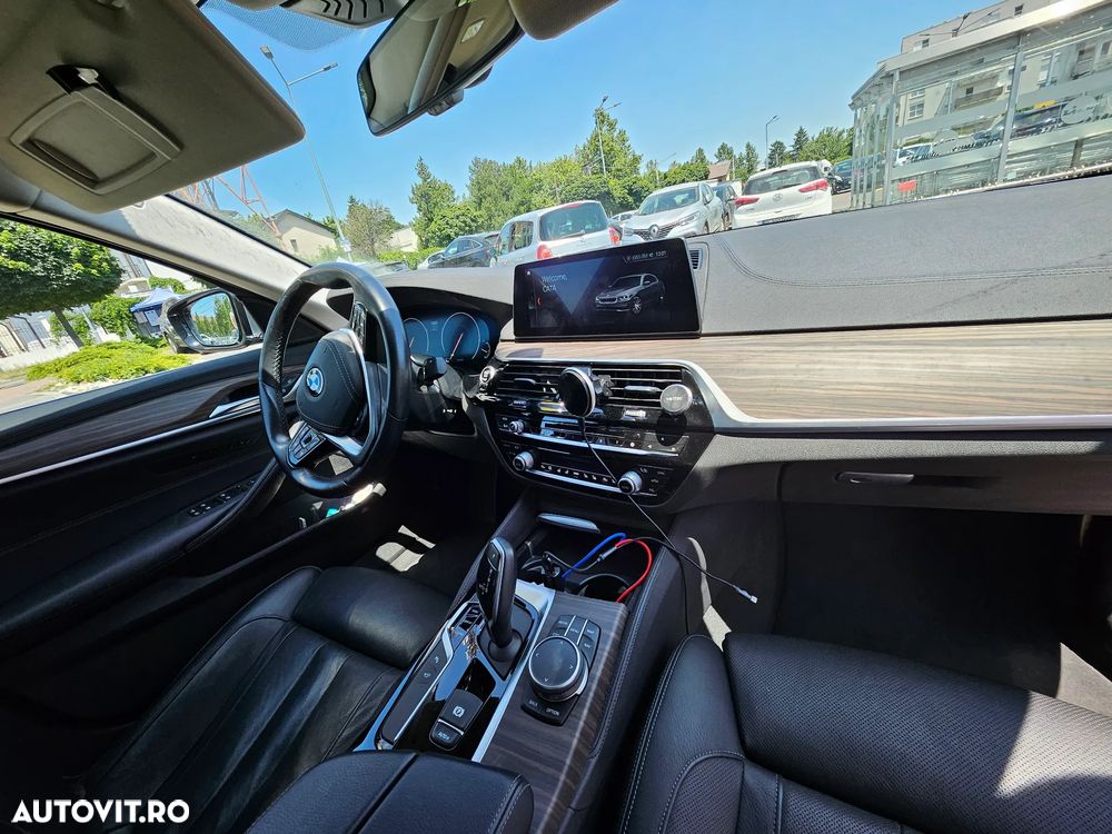 BMW Seria 5 530d xDrive Aut. M Sport Edition - 17