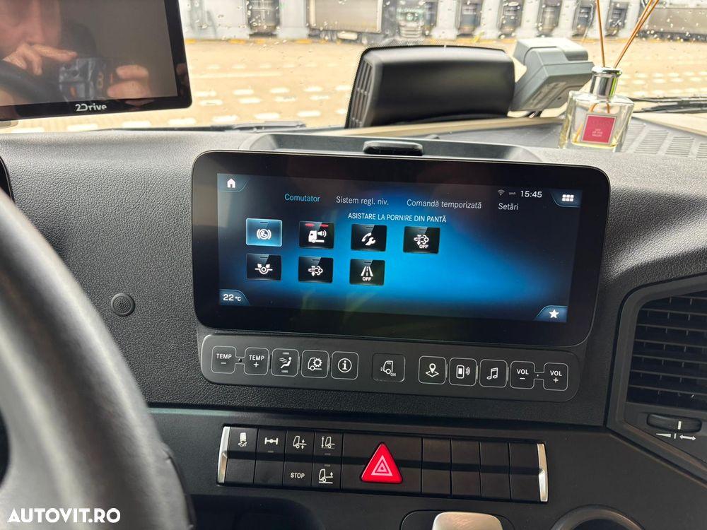 Mercedes-Benz ACTROS - 19