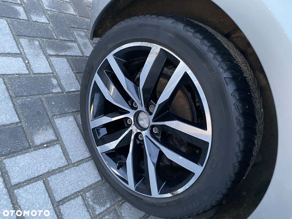 Volkswagen Golf 2.0 BlueTDI Highline - 40