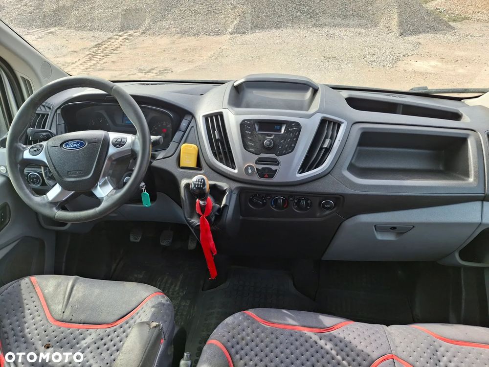Ford Transit - 10
