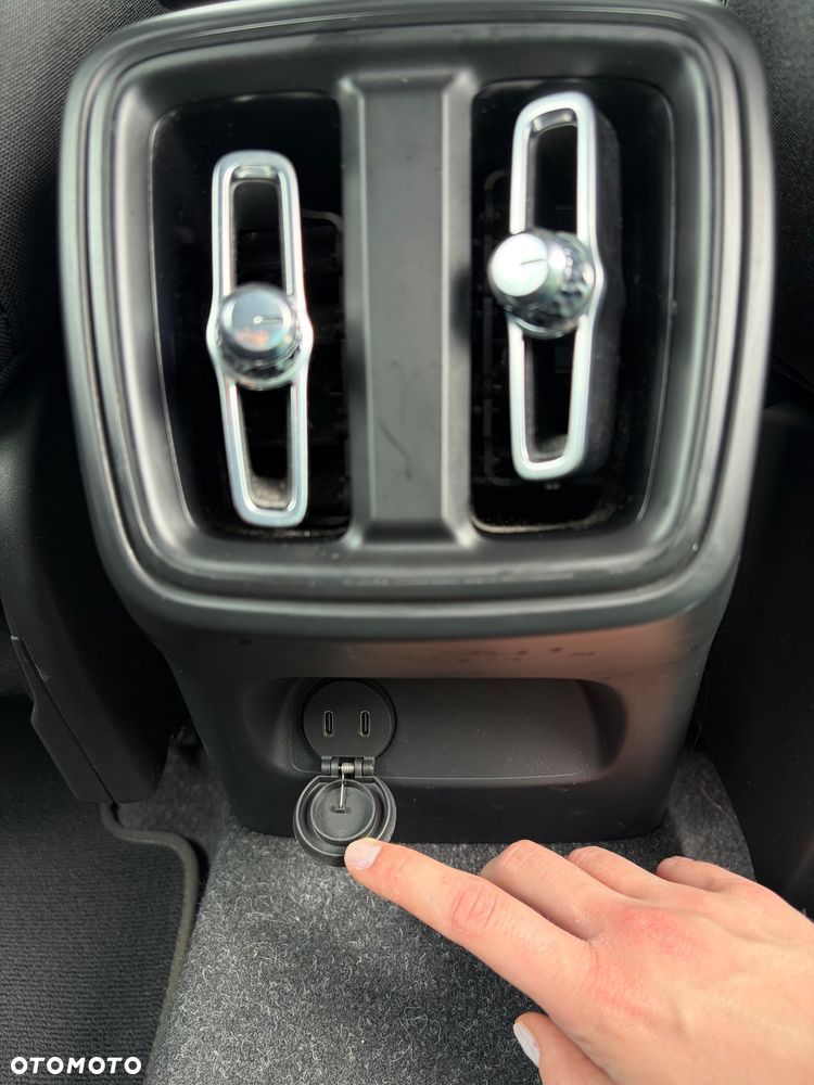 Volvo XC 40 T3 Momentum - 7