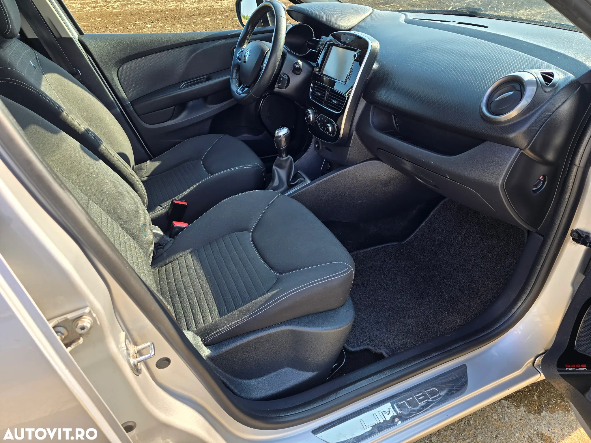 Renault Clio dCi 90 Limited - 11