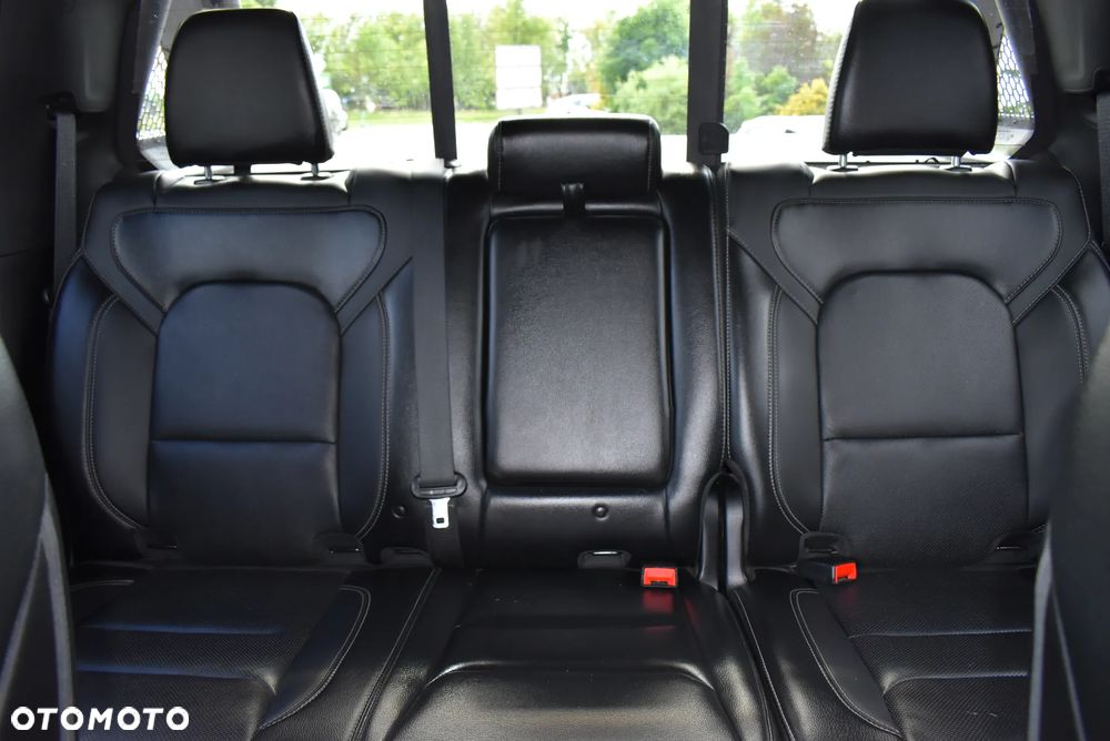 RAM 1500 Crew Cab Sport - 18